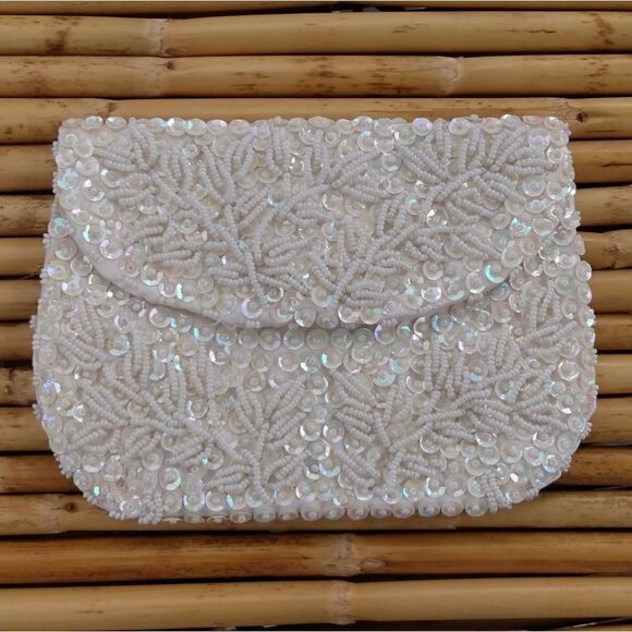EUC VINTAGE K. GIMBAL White Beaded & Sequin Clutch Made in Hong Kong - Picture 1 of 9